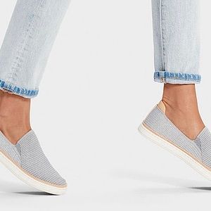 NWT UGG Sammy Metallic